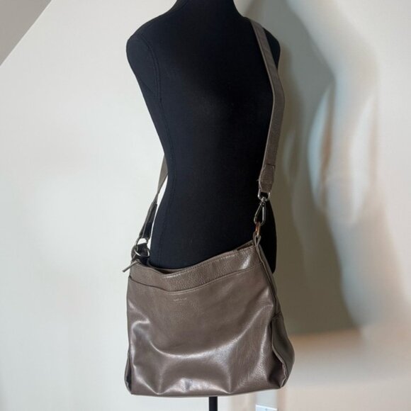 MATT  & NAT Nutmeg Taupe Vegan Large Crossbody Messenger Shoulder Bag Distressed - Picture 6 of 16
